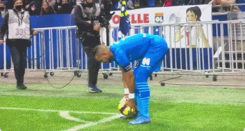 塞尔塔2-3客负卢多戈雷茨，斯塔尼奇戴帽，P-杜兰破门（塞尔塔客场2-3不敌卢多戈雷茨：斯塔尼奇上演帽子戏法，P-杜兰破门）