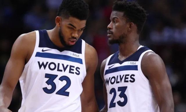 杜兰特半场20分，谢泼德高效，火箭半场57-57独行侠（杜兰特半场砍下20分，谢泼德高效发挥，火箭与独行侠半场57平）