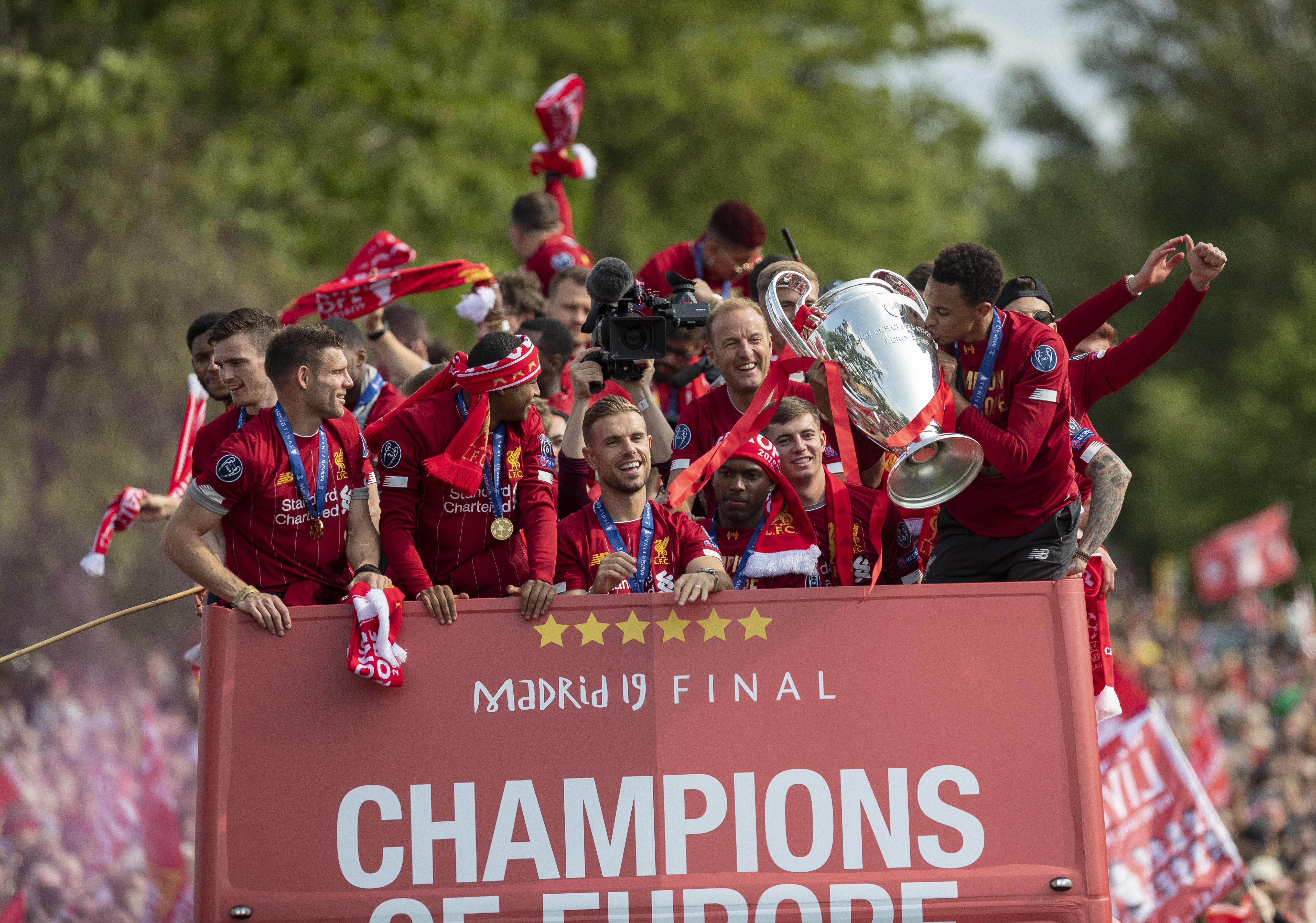 U16国足将在铜梁龙体育场踢4场亚预赛，璧铜线将加开列车（U16国足亚预赛四战定于铜梁龙体育场举行，璧铜线将增开列车）