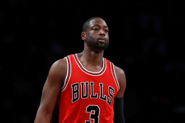 铜梁龙选帅举棋不定！张外龙或绝迹中超江湖，谢晖带队一年游？刘建业或逆袭（铜梁龙主帅抉择摇摆：张外龙或告别中超，谢晖恐成“一年游”，刘建业有望逆袭上位）