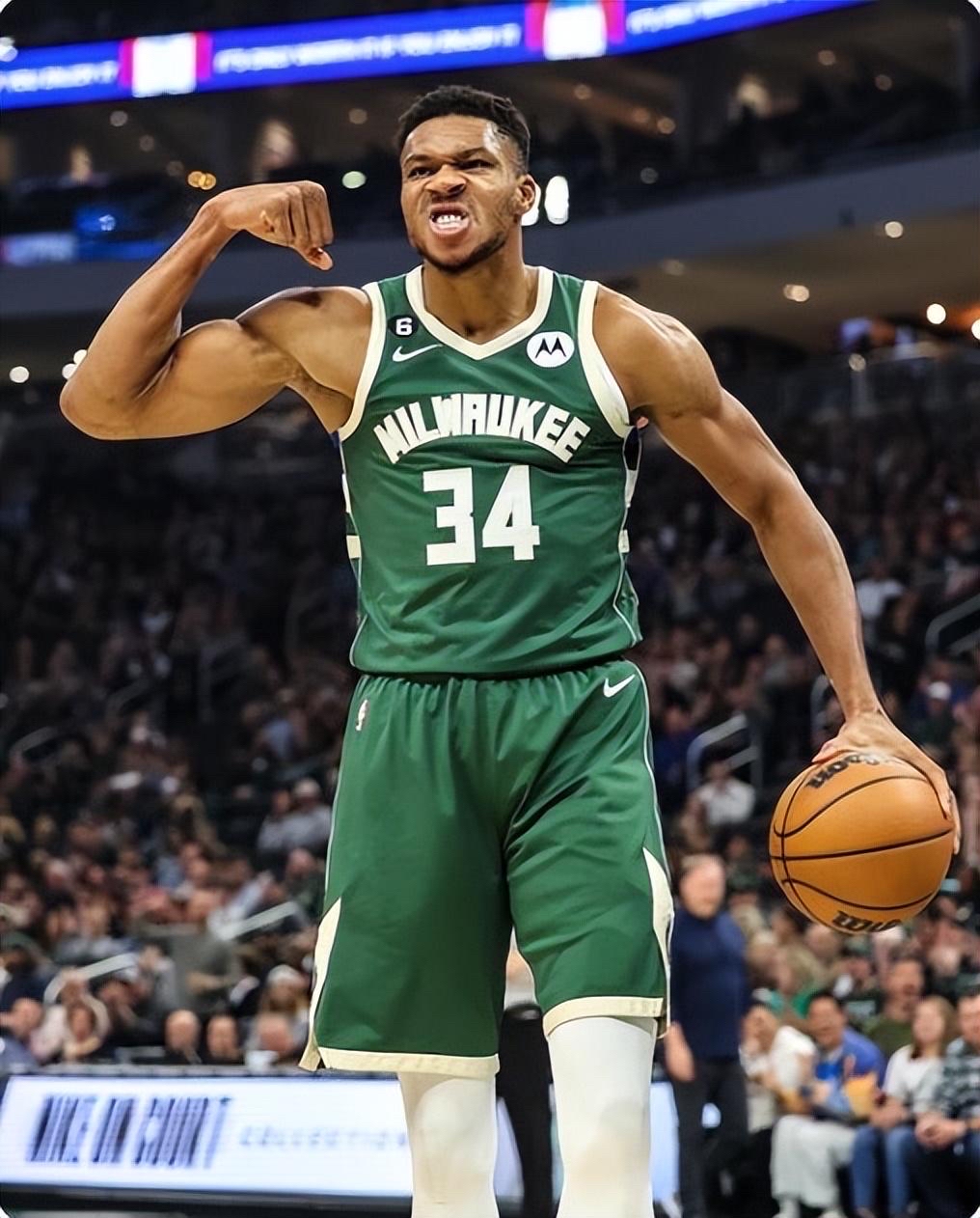 爱德华兹：杰伦·布朗进球后嘲笑我太矮小，这彻底激发了我（爱德华兹：杰伦·布朗进球后讥讽我身高，完全点燃了我的斗志）