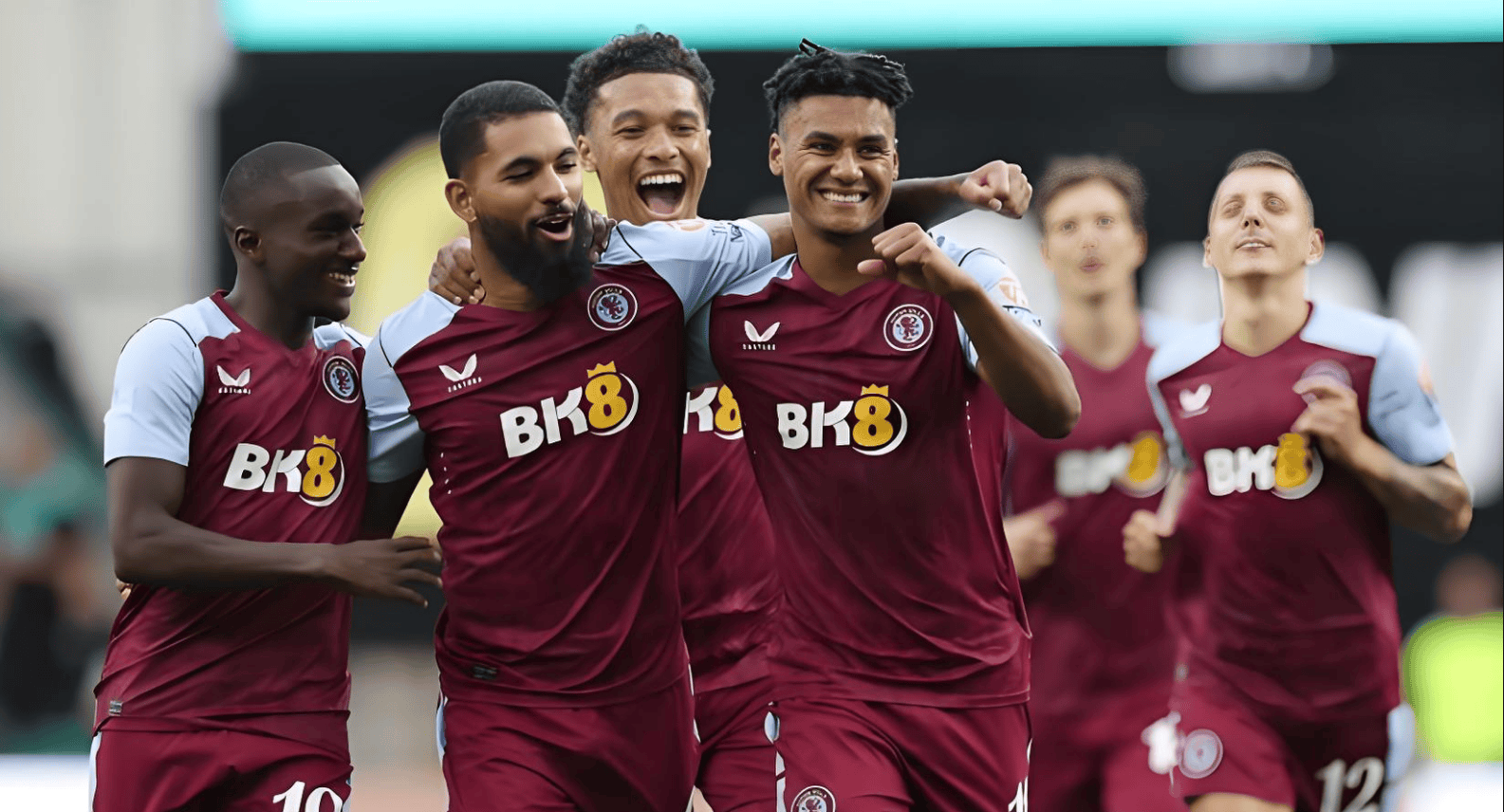 断层领先，2023年以来麦克托米奈为苏格兰打进12球（遥遥领先：自2023年至今，麦克托米奈已为苏格兰攻入12球）