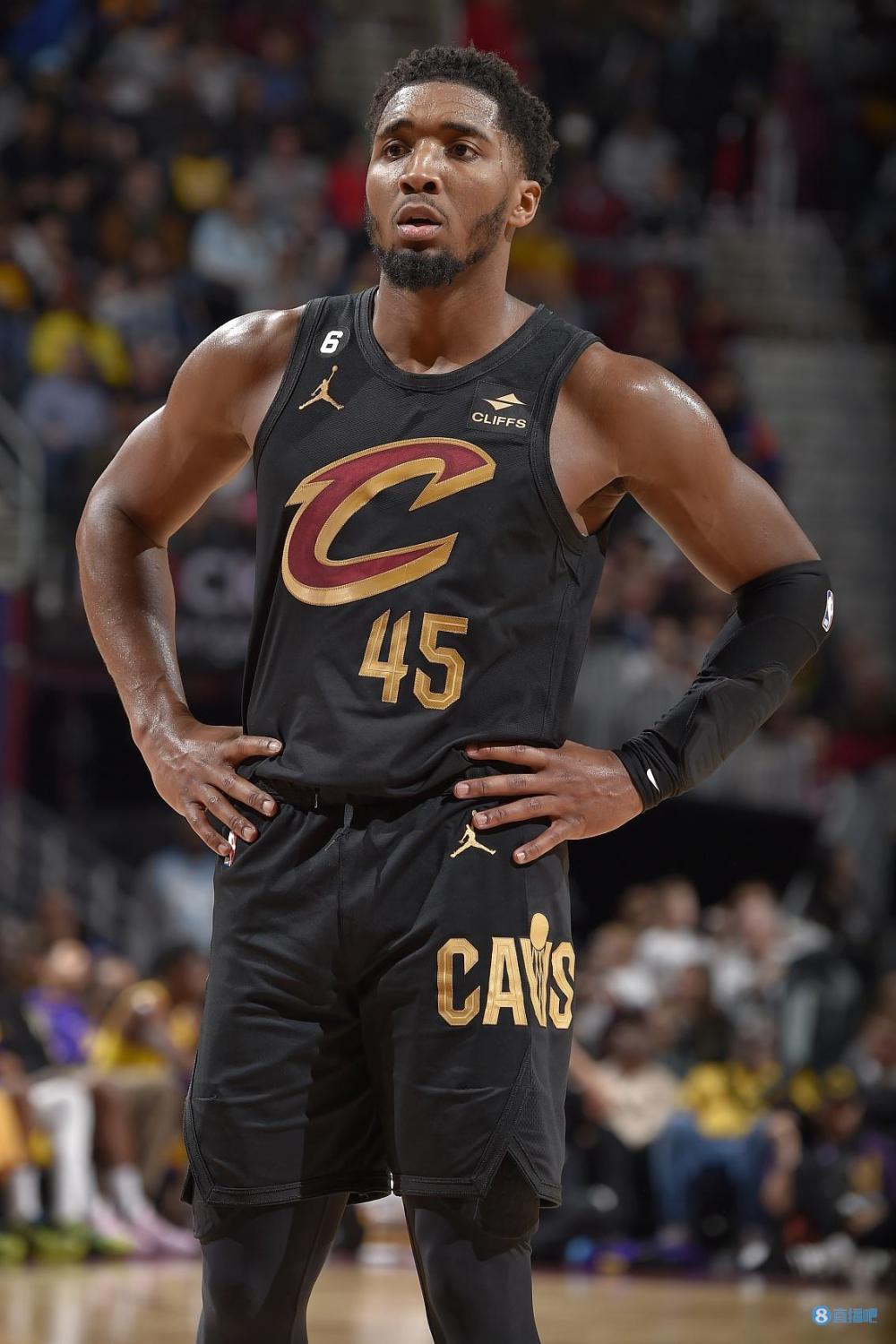 韩媒：孙兴慜前女友涉嫌多次对其敲诈，检方希望判她5年（韩国媒体：孙兴慜前女友被指多次勒索，检方建议判处5年）