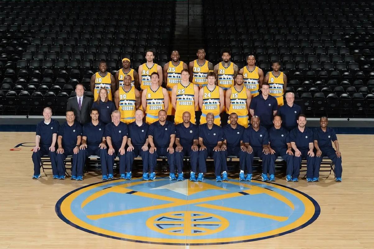 球星连续造成杀伤（球星连番冲击对手防线）