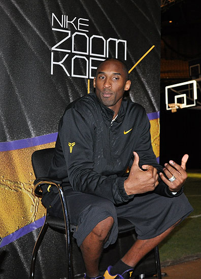 自苏牙以来，斯韦德贝里是首位西甲对皇马连续三场破门的外援（苏亚雷斯之后，斯韦德贝里成西甲首位对皇马连续三场破门的外援）