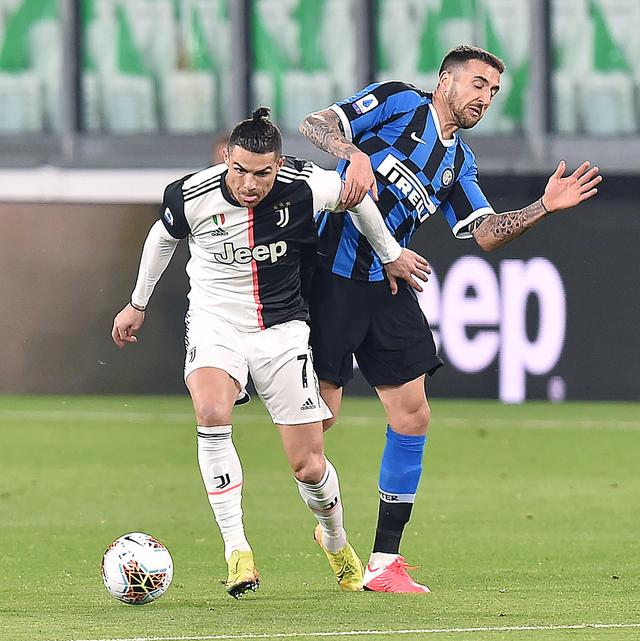 记者：国米签哈伊杜克18岁中卫布拉尼米尔的交易已完成80%（记者：国米引进哈伊杜克18岁中卫布拉尼米尔进展已达80%）