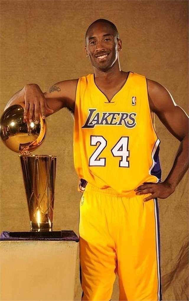 津媒：从伤势恢复进度看，巴顿和阿代米出战申花的前景不乐观（津媒：伤愈进度不理想，巴顿、阿代米恐无缘战申花）