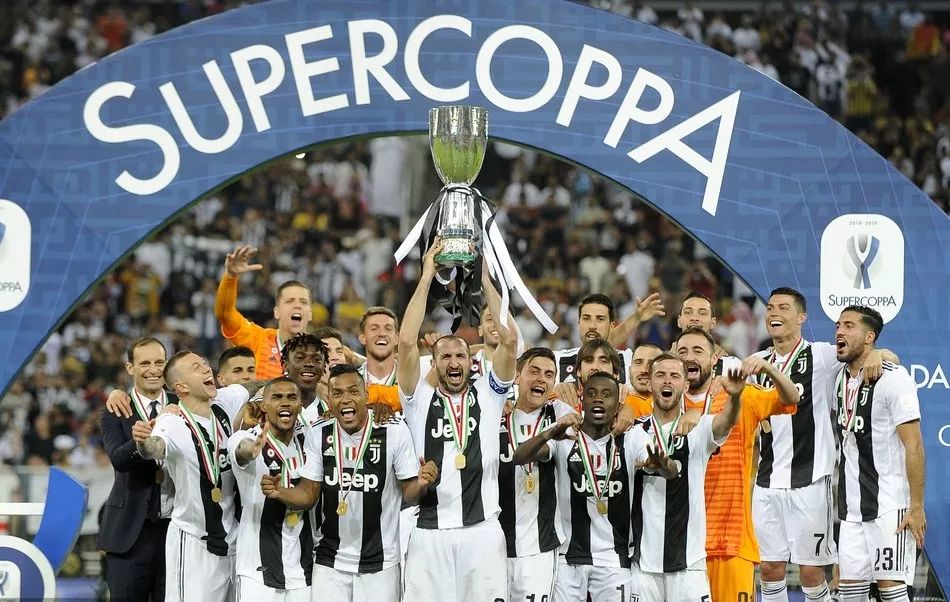 新民声援穆斯卡特：因几句赛后怨言就被全盘否定，这合理吗？（因几句赛后抱怨就否定穆斯卡特，公平吗？）