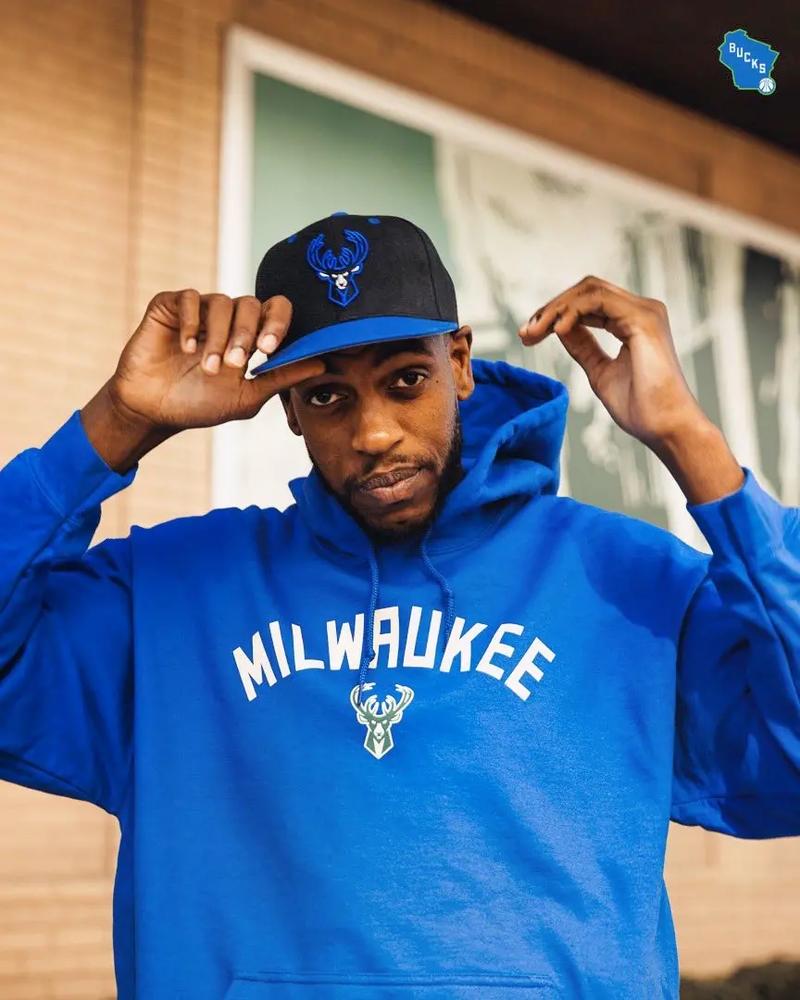 天壤之别！骑士上赛季前25场21胜4负，本赛季14胜11负（反差巨大：骑士上季前25战21胜4负，本季仅14胜11负）